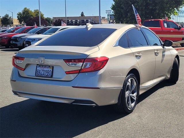 2018 Honda Accord EX photo 3