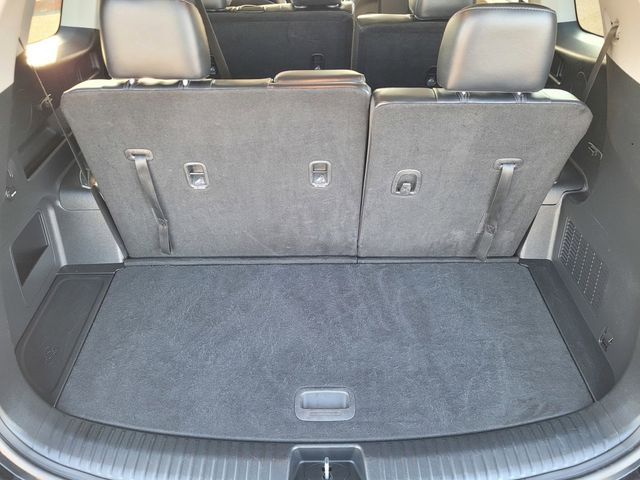 2024 Kia Telluride LX photo 6