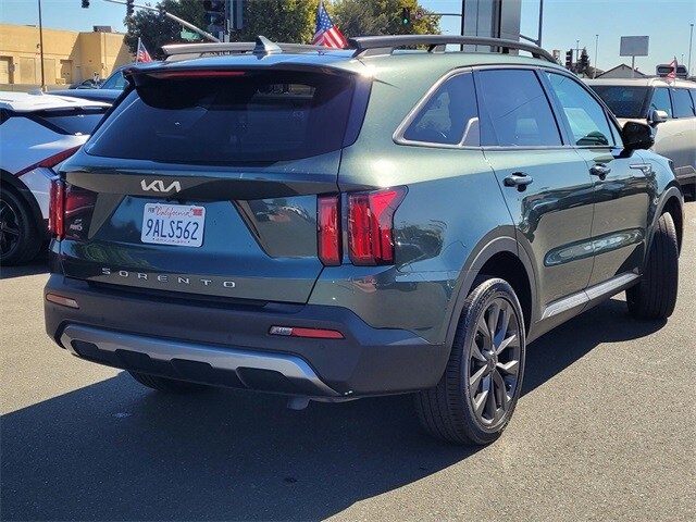 2022 Kia Sorento X-Line SX Prestige photo 4