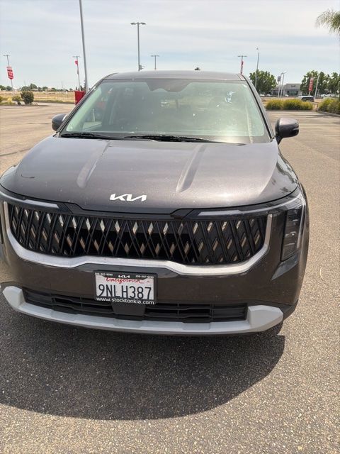 2025 Kia Carnival photo 3