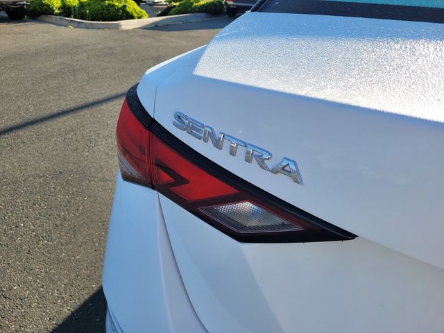 2022 Nissan Sentra SV photo 5