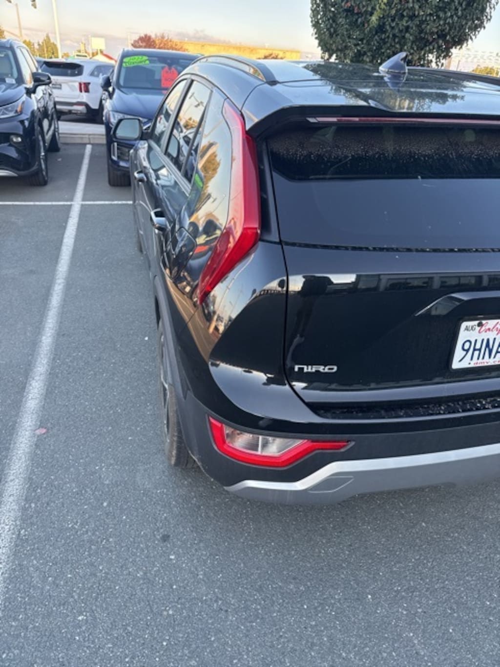 Used 2023 Kia Niro LX SUV