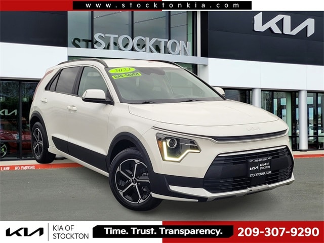 2023 Kia Niro EX's photo