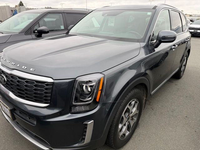 2020 Kia Telluride EX photo 2