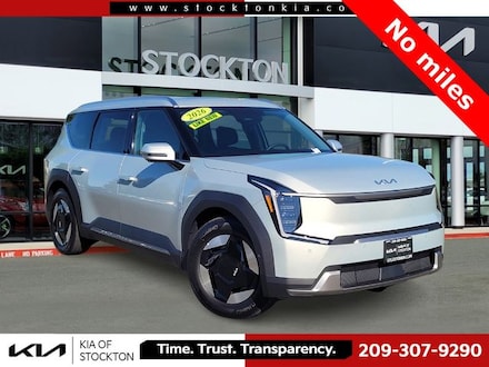 2026 Kia EV9 Wind SUV