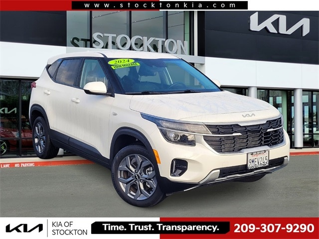 2024 Kia Seltos LX's photo