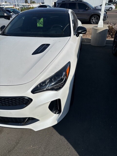 2022 Kia Stinger GT2 photo 4