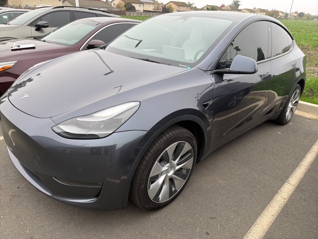 2022 Tesla Model Y Long Range's photo