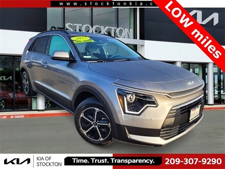 2025 Kia Niro LX SUV