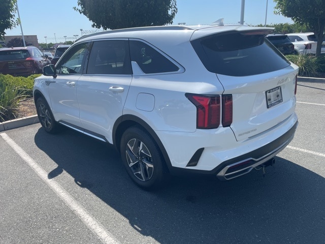 Used 2023 Kia Sorento EX Hybrid with VIN KNDRH4LG8P5163296 for sale in Stockton, CA