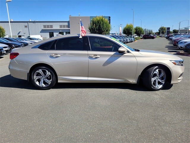 2018 Honda Accord EX photo 2