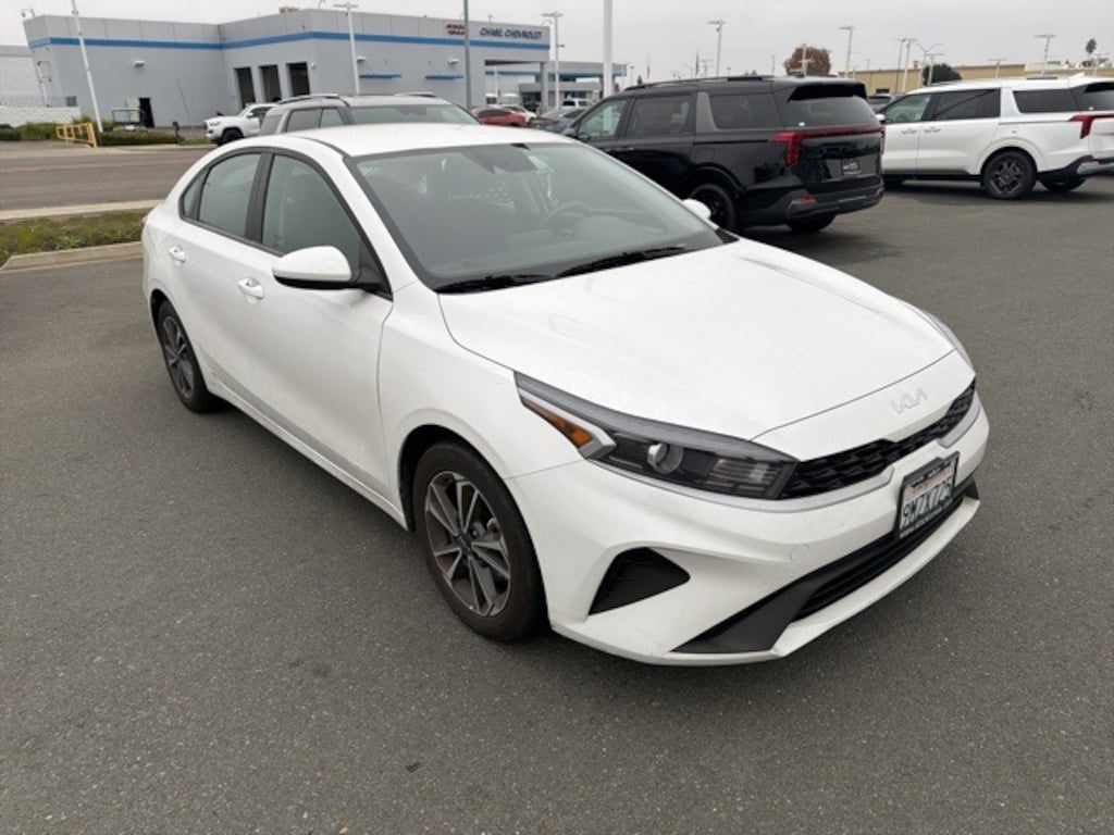 Used 2024 Kia Forte LXS Sedan