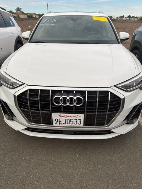 2023 Audi Q3 45 S line Premium photo 3