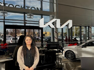 Staff member Jaclyn Rodriguez from ID_82dea7bfd4d5