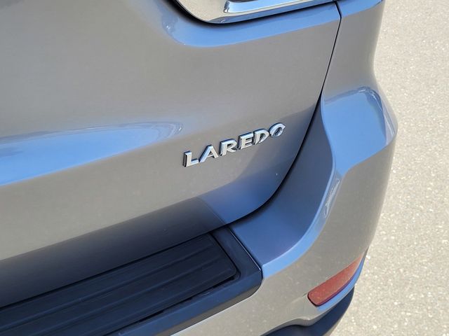 2016 Jeep Grand Cherokee Laredo RWD photo 6