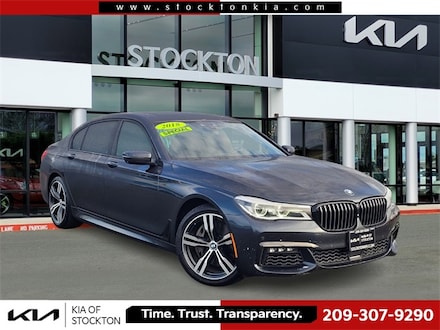 2018 BMW 750i Sedan