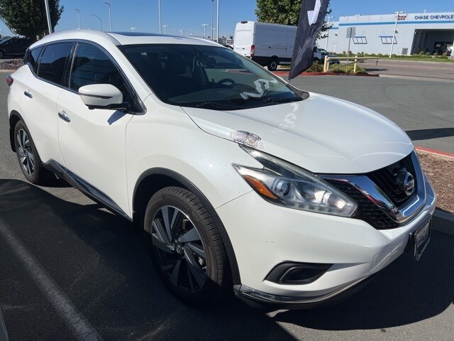 2017 Nissan Murano Platinum photo 2