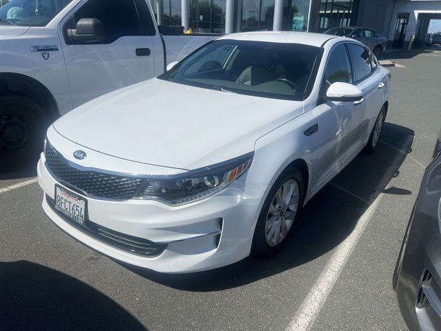 2018 Kia Optima EX AT's photo