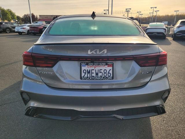 2024 Kia Forte GT-Line photo 4