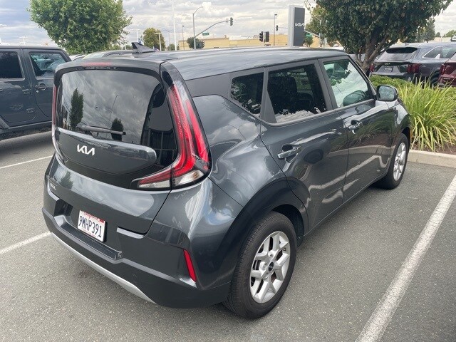 2024 Kia Soul LX S photo 4