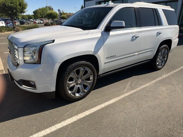 2016 GMC Yukon 4WD Denali's photo
