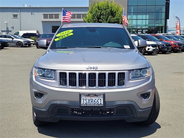 Used 2016 Jeep Grand Cherokee Laredo with VIN 1C4RJEAG0GC368930 for sale in Stockton, CA