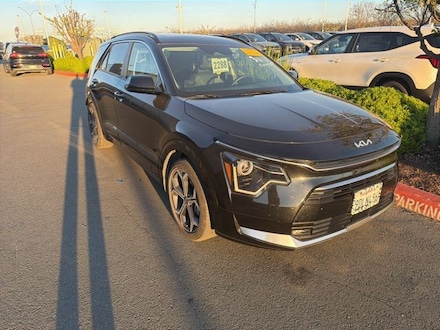 2023 Kia Niro EX Touring SUV