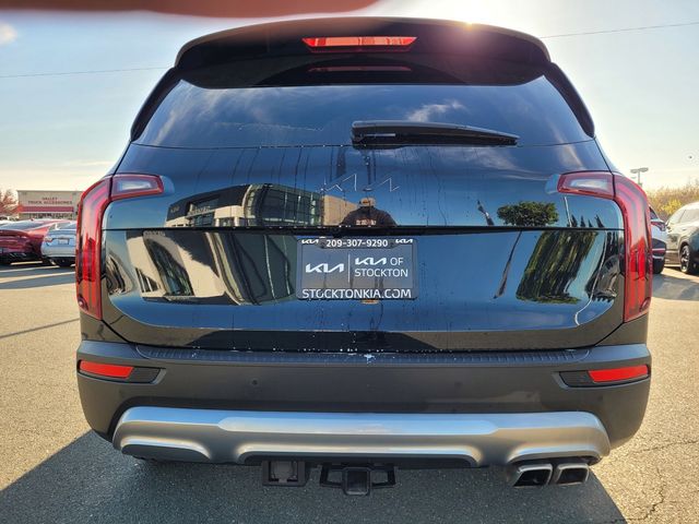 2022 Kia Telluride EX photo 4