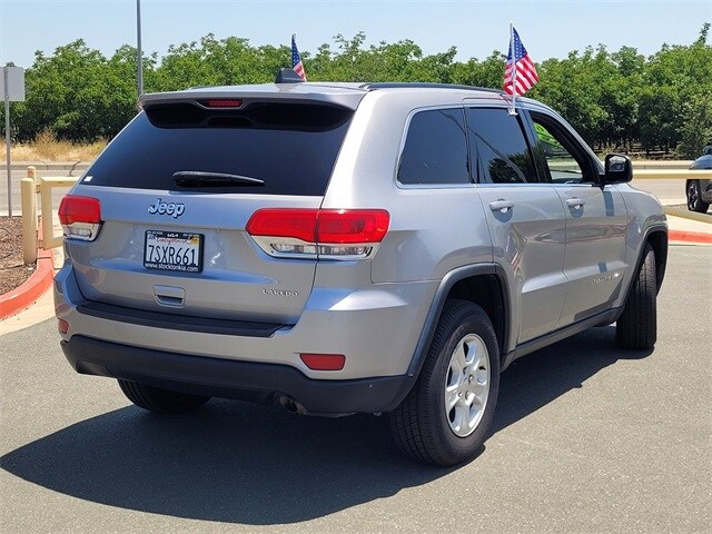 2016 Jeep Grand Cherokee Laredo photo 4