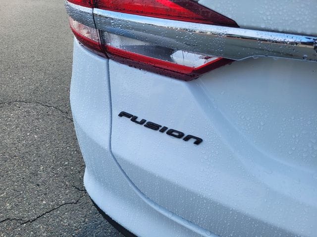 2018 Ford Fusion SE photo 6