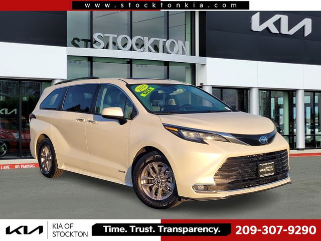 2021 Toyota Sienna Van 