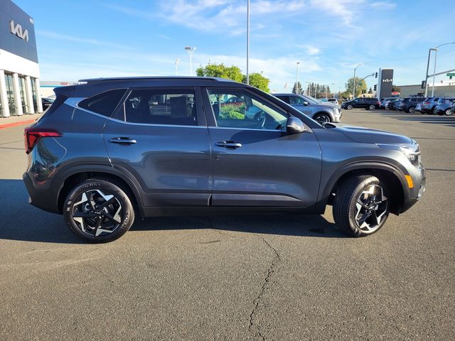 2025 Kia Seltos EX photo 2