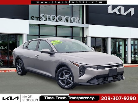 2025 Kia K4 LXS Sedan