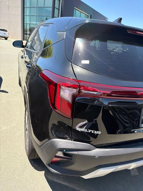 2026 Kia Seltos LX - Photo 8