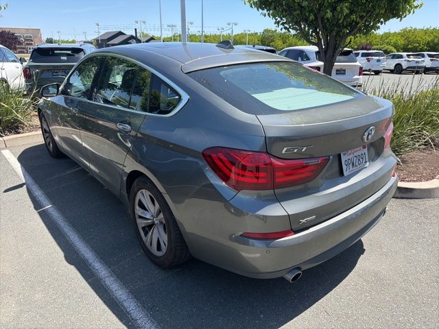 2017 BMW 535i xDrive photo 2