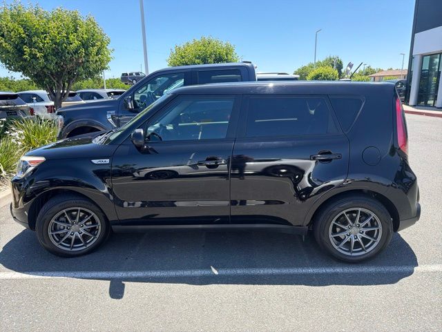 2016 Kia Soul 1.6L Base 5-Door's photo
