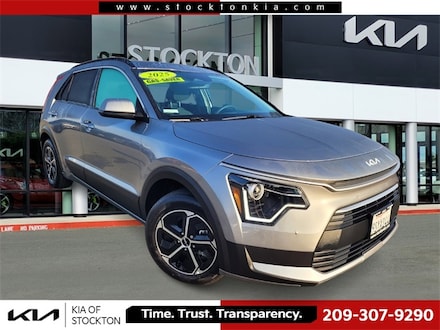 2025 Kia Niro LX SUV