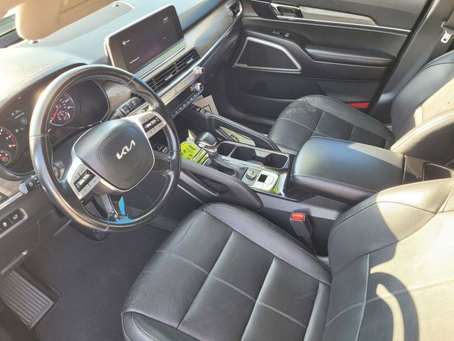 2022 Kia Telluride EX photo 3