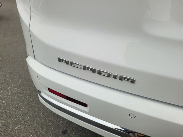 2022 GMC Acadia Denali photo 5