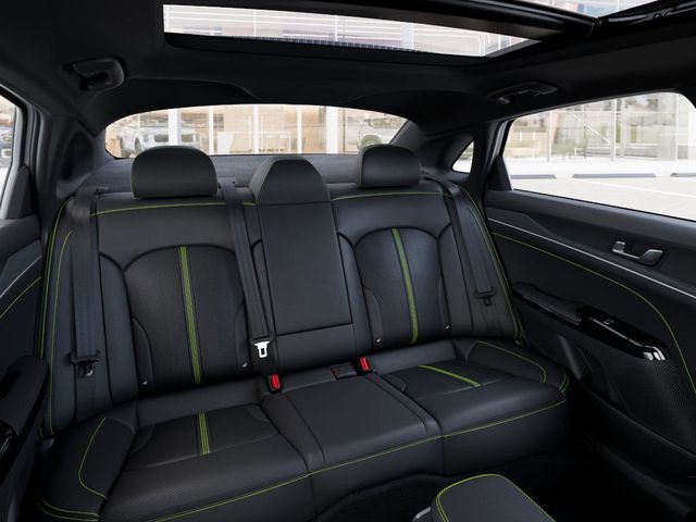 2026 Kia K5 GT - Photo 16