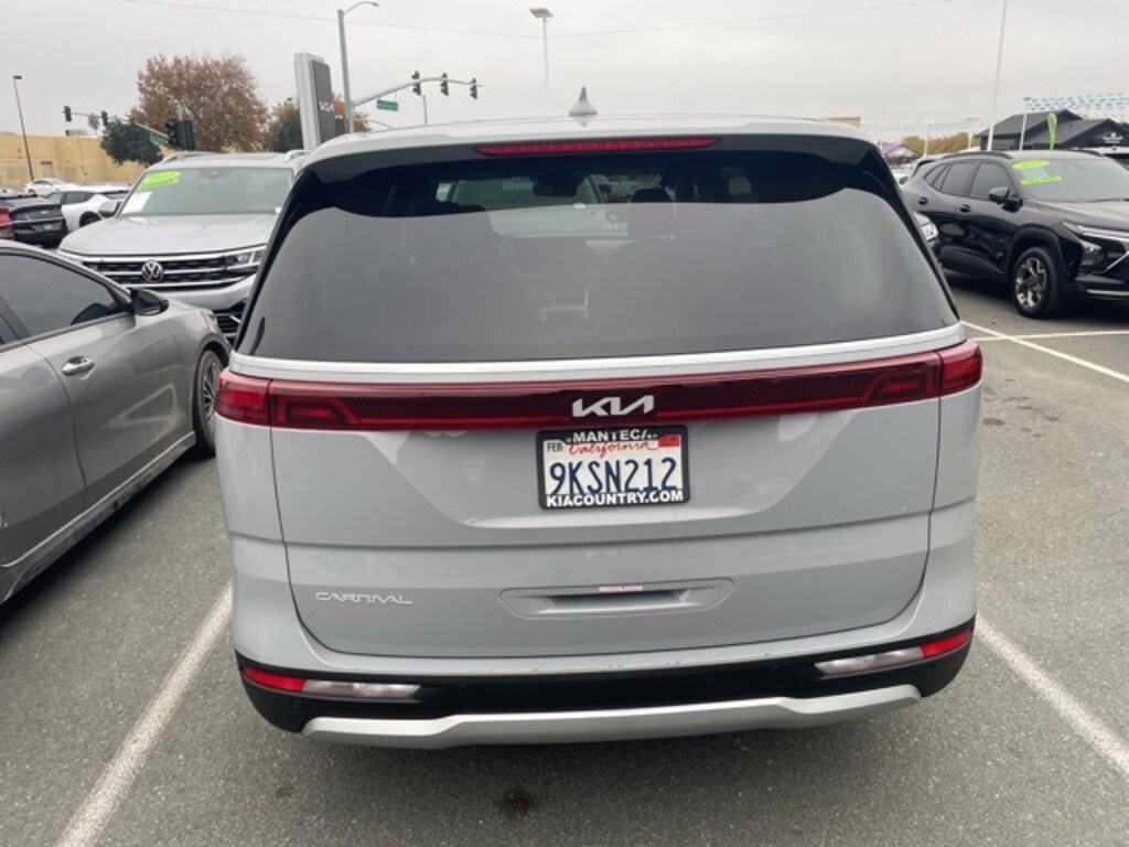 Certified 2024 Kia Carnival EX MPV
