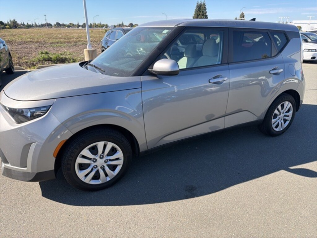 Certified 2023 Kia Soul LX Hatchback