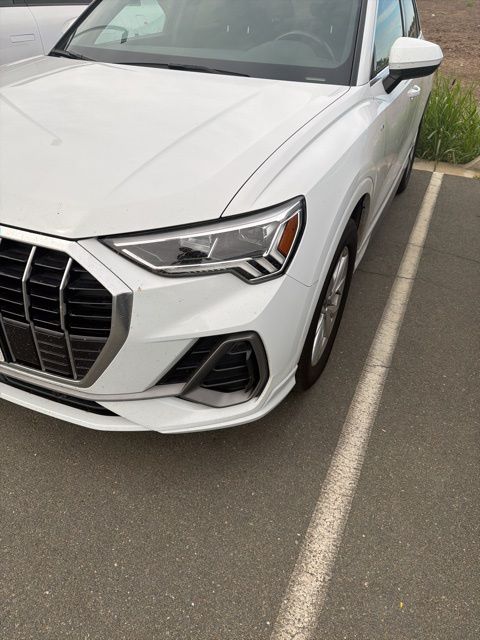 2023 Audi Q3 45 S line Premium photo 2