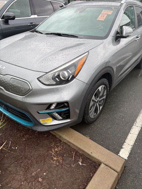 2022 Kia Niro EV EX Premium photo 2
