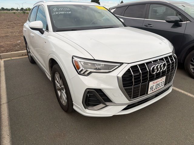 2023 Audi Q3 45 S line Premium photo 5