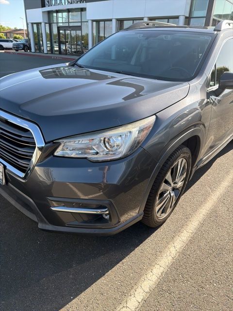 2019 Subaru Ascent Limited 7-Passenger photo 2