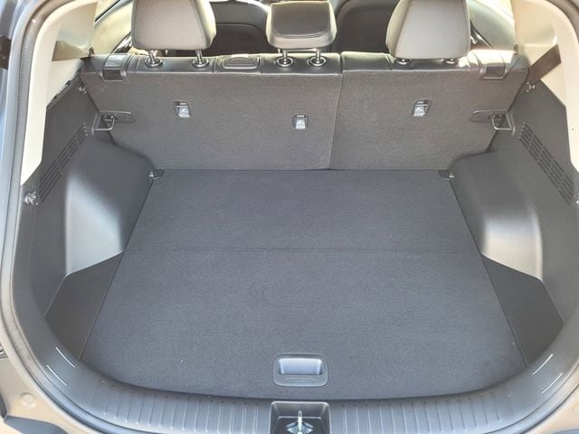 2025 Kia Seltos EX photo 6