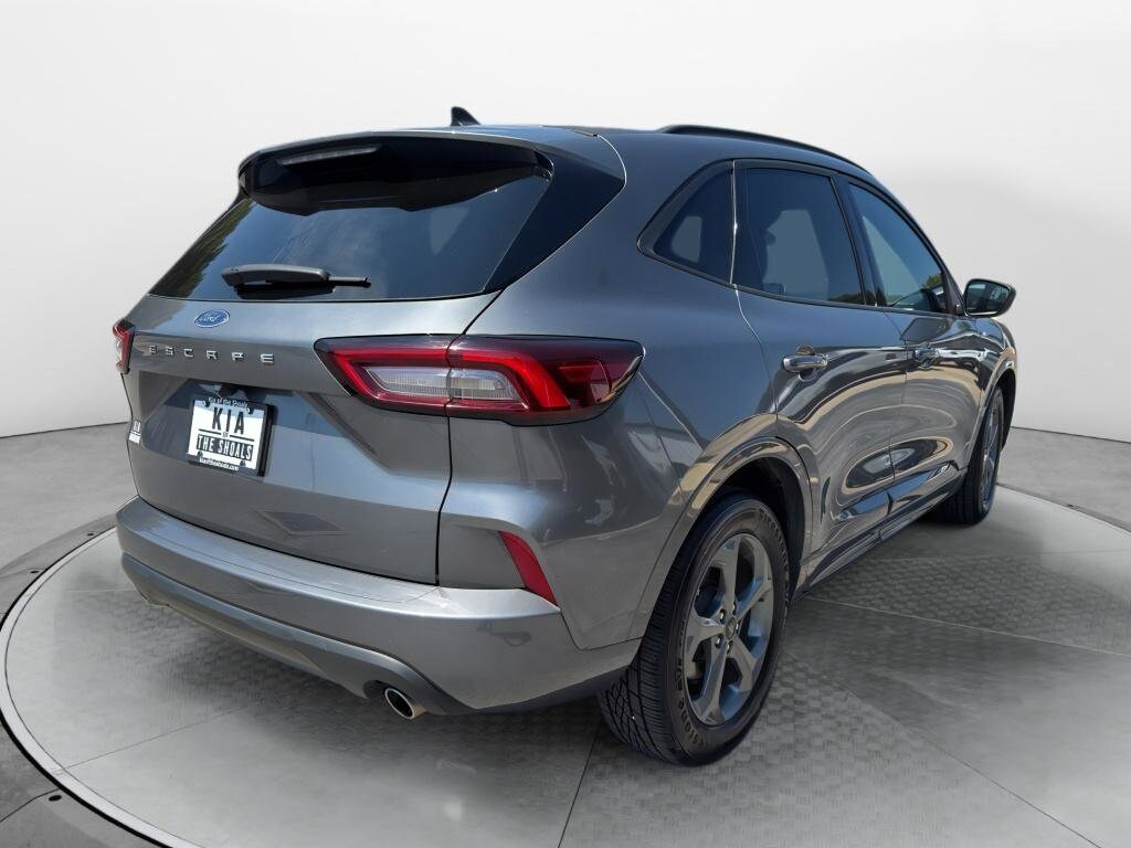 2024 Ford Escape ST-Line photo 3
