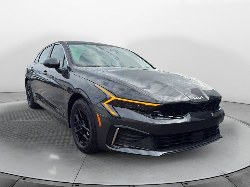 2025 Kia K5 LXS's photo