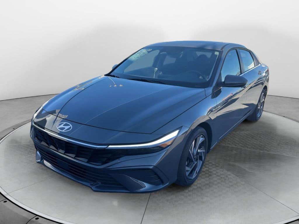 2025 Hyundai Elantra 2.0 SEL Convenience IVT's photo